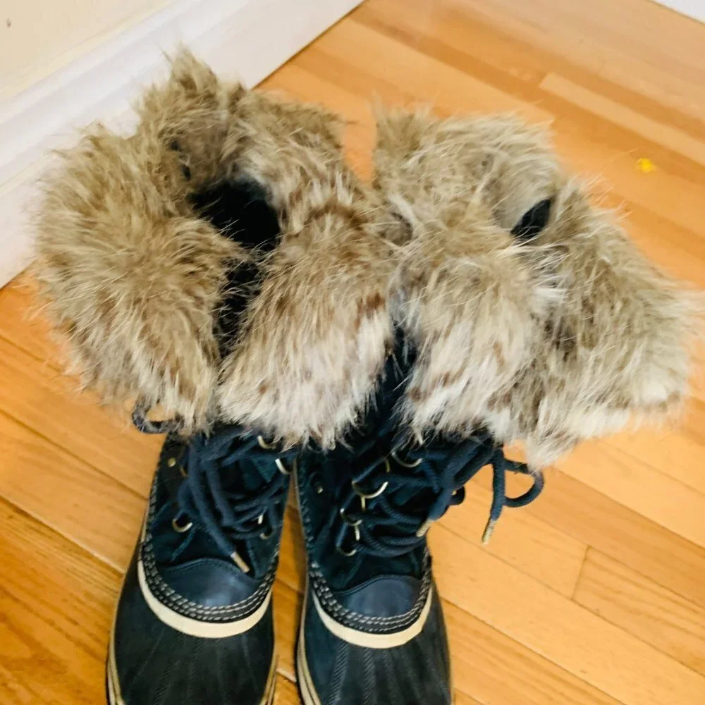 Sorel Women’s Joan Of Arctic Waterproof Winter Boots, Size 8.5M